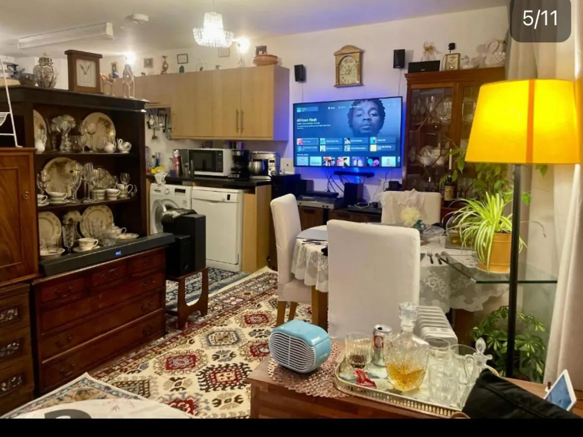 Apartment Roominzone2 London